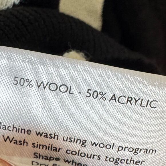 Galvin Green Men’s Diamond Argyle Golf Sweater Sz L V-Neck Pullover Wool Blend - Picture 5 of 7